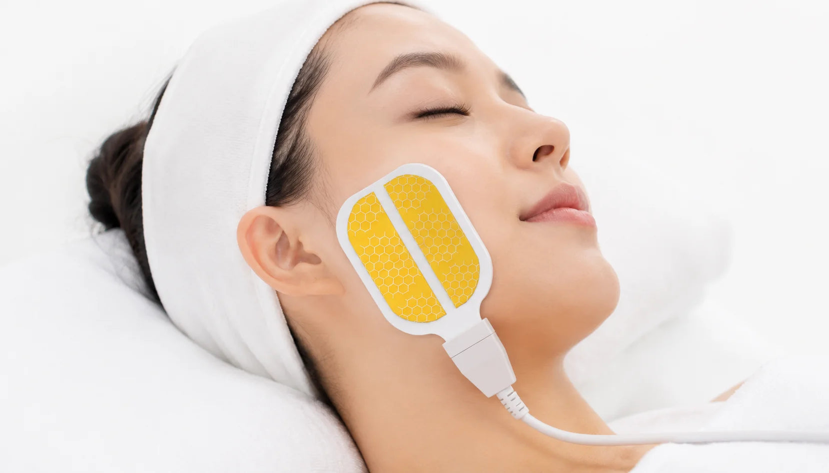 Hands-Free Facial Patch Treatment
